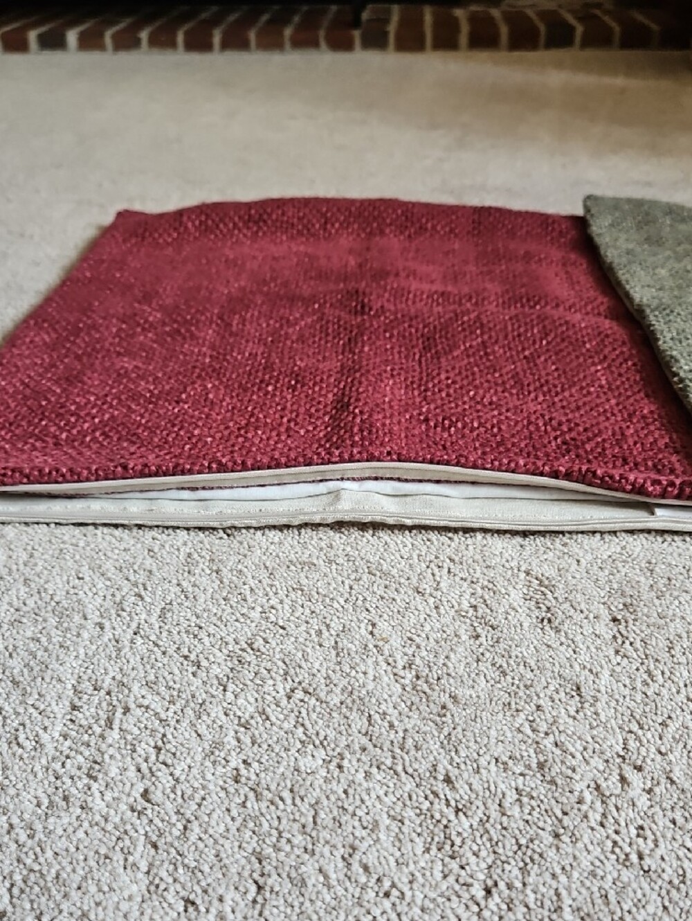 Pottery Barn Linen and Cotton Woven Red and Green Pillow Covers - Picture 6 of 10